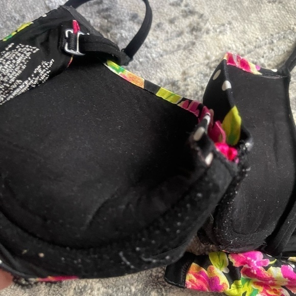 victoria secret very sexy push up - Picture 2 of 3